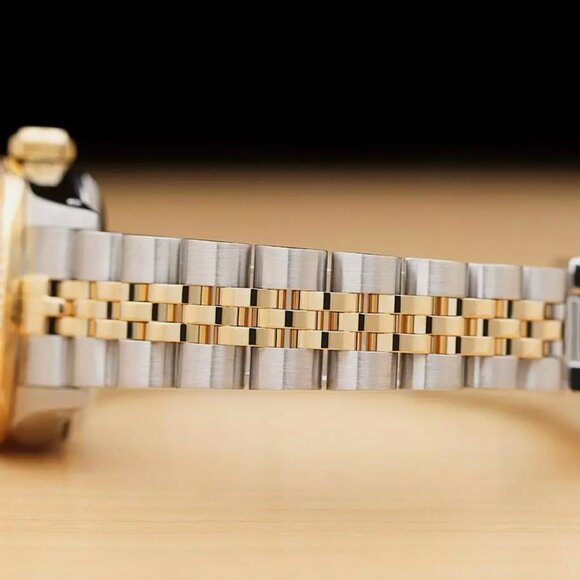 Sale! Rolex Ladies Diamond Datejust Dial 18k Watch - Picture 6 of 7